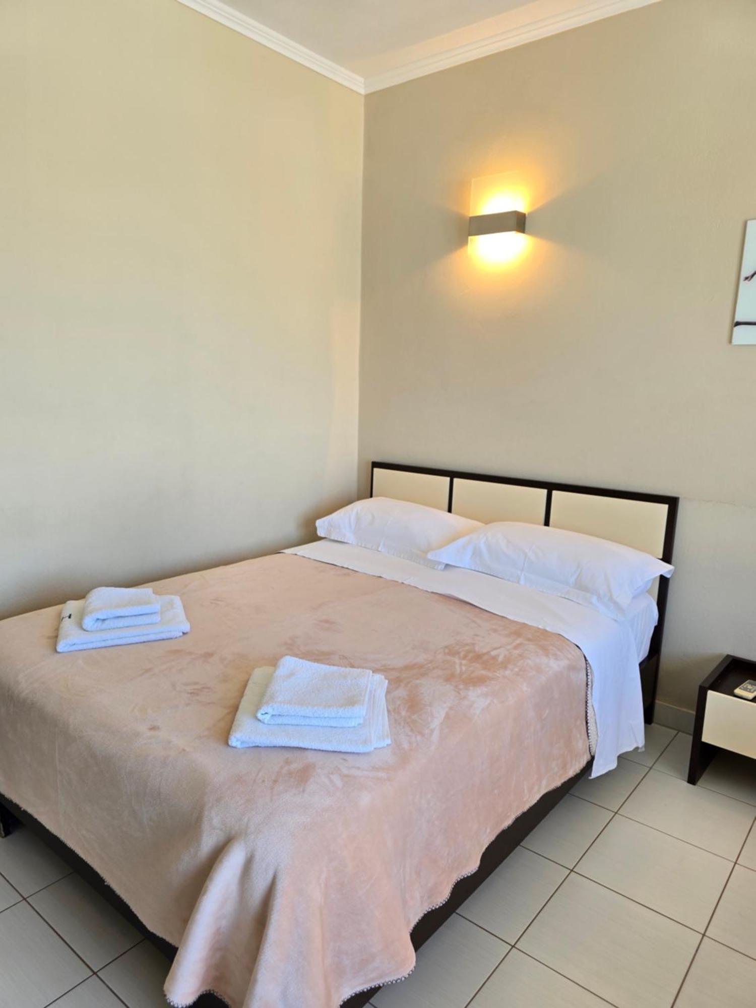 Harilla Hotel *