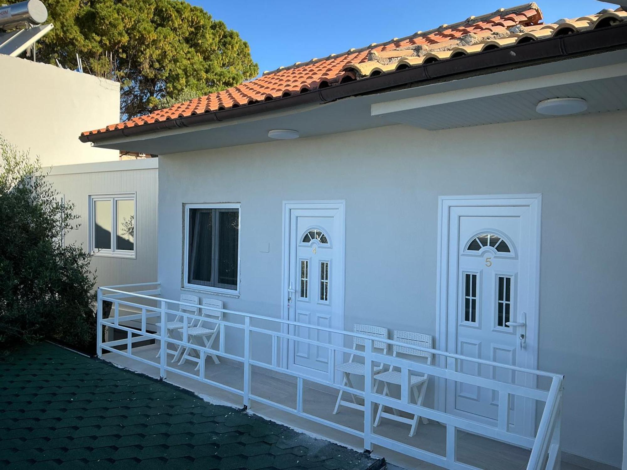Hotel Harilla *